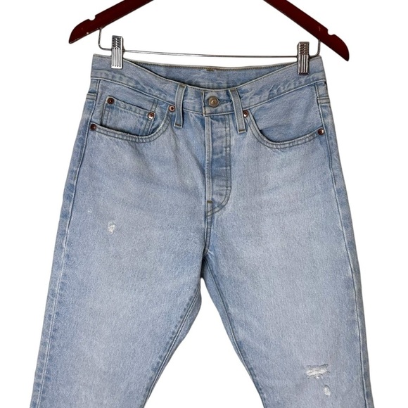 Levi's Women's 501 Light Wash Skinny Jeans - Picture 10 of 15